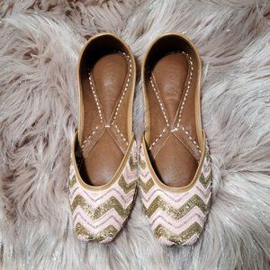 Handmade Elegant Punjabi Jutti / Khussa for Women